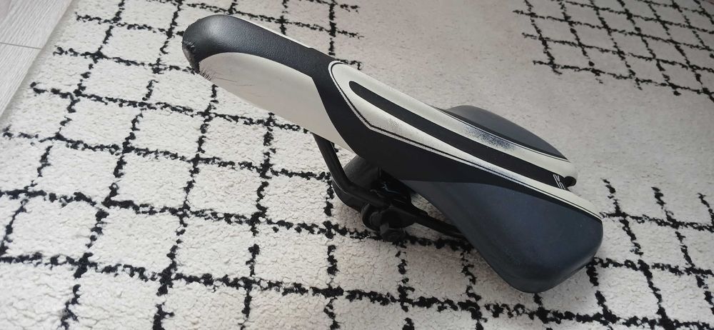 Sprzedam siodełko rowerowe KROSS