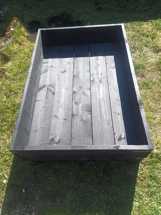 Skrzynka drewniana na warzywa i owoce