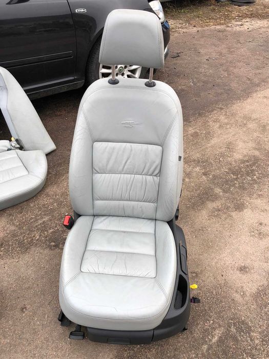 Комплект сидінь сидіння Skoda Octavia A5 Laurin & Klement шкіра