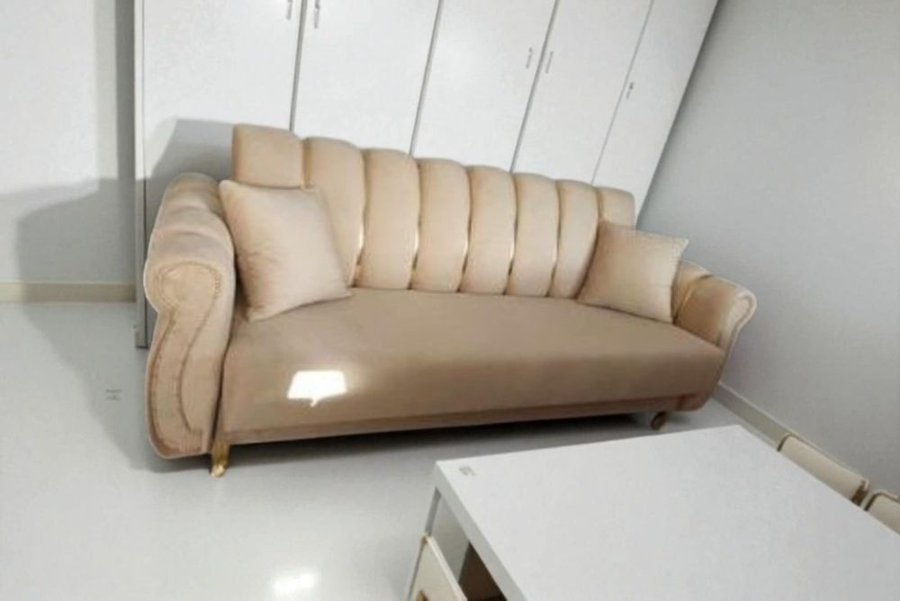 Sofa Chesterfield MONACO pojemnik funkcja spania Kanapa Wersalka