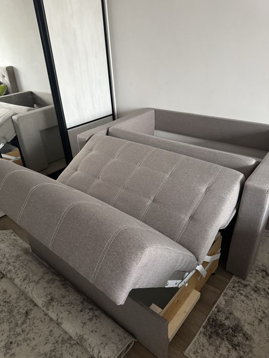 Диван 1.20шорина на 1.90 довжина