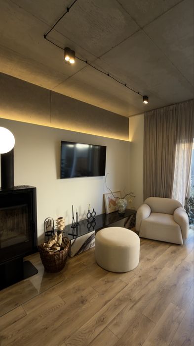 Оренда котеджу в Зубрі