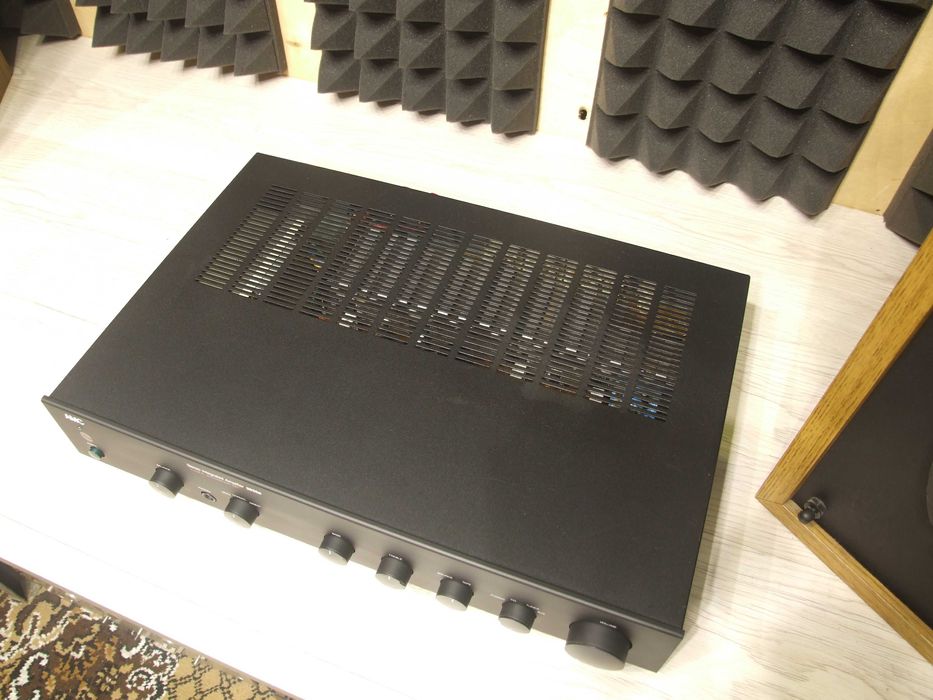 Підсилювач AMC 3025A. 2х45. ENGLAND. 4-16 Ом. Пульт. Без передплати