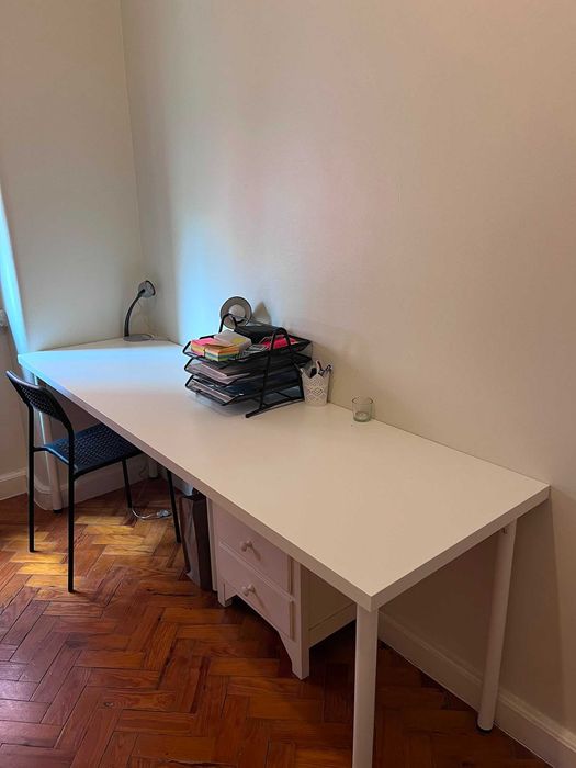 Mesa / Secretária