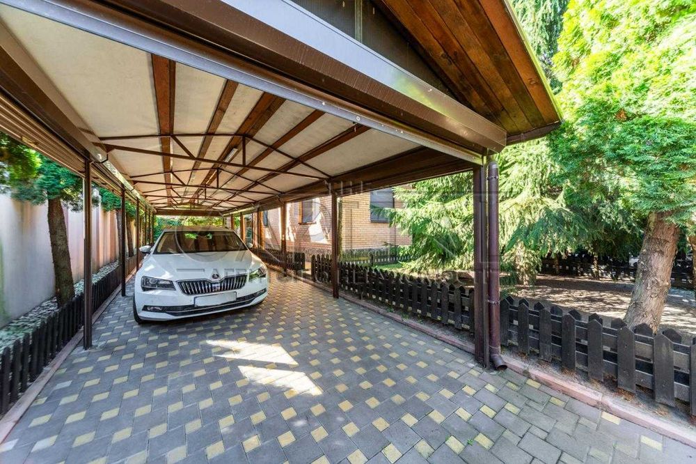 Продаж / будинку Віта Поштова / є гараж / 6 соток