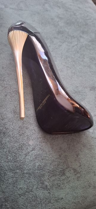 Pusty flakon po perfumie carolina herrera  goodyear girl + opakowanie