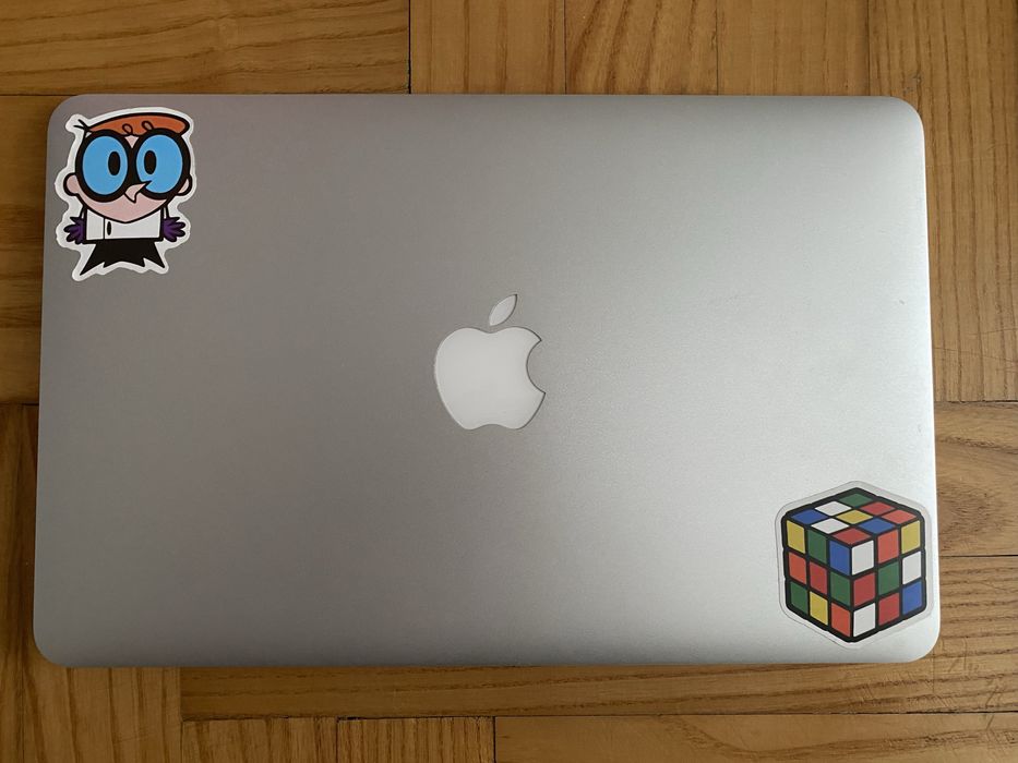 Apple Macbook Air (2015)