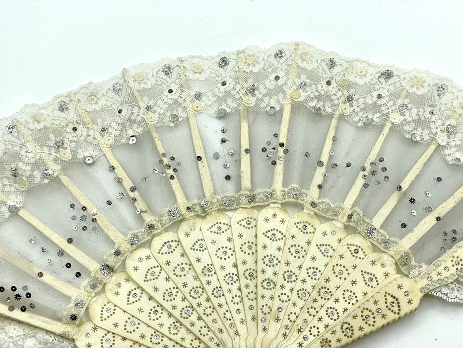 Leque antigo osso refeito