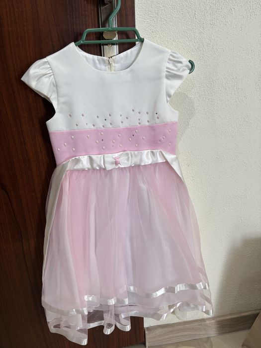 Sukienka dla dziewczynki 134