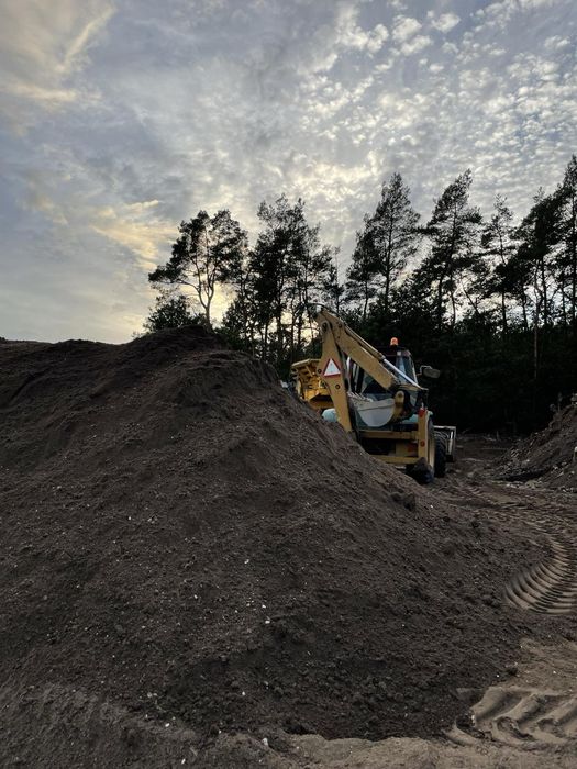 Czarnoziem czarna ziemia do ogródka