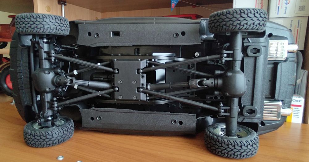 karoseria Nowa Kompletna Range Rover Evoque 1:10 MST CFX