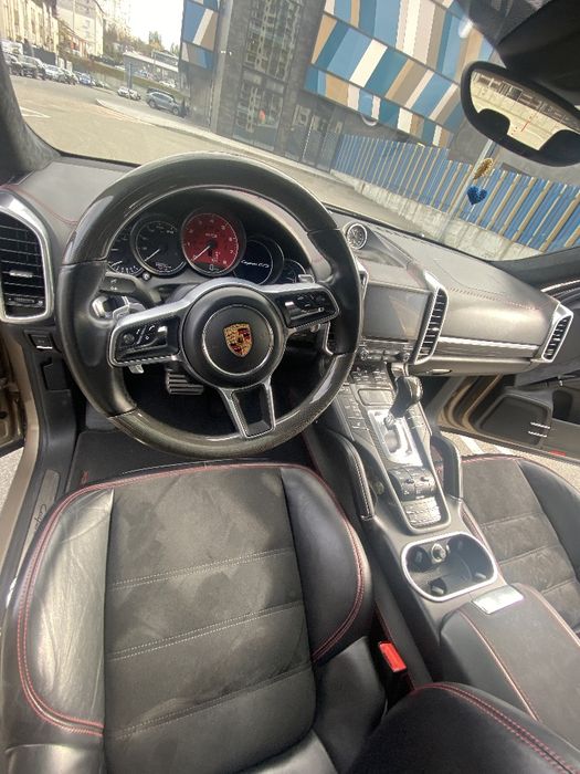 Porsche Cayenne GTS