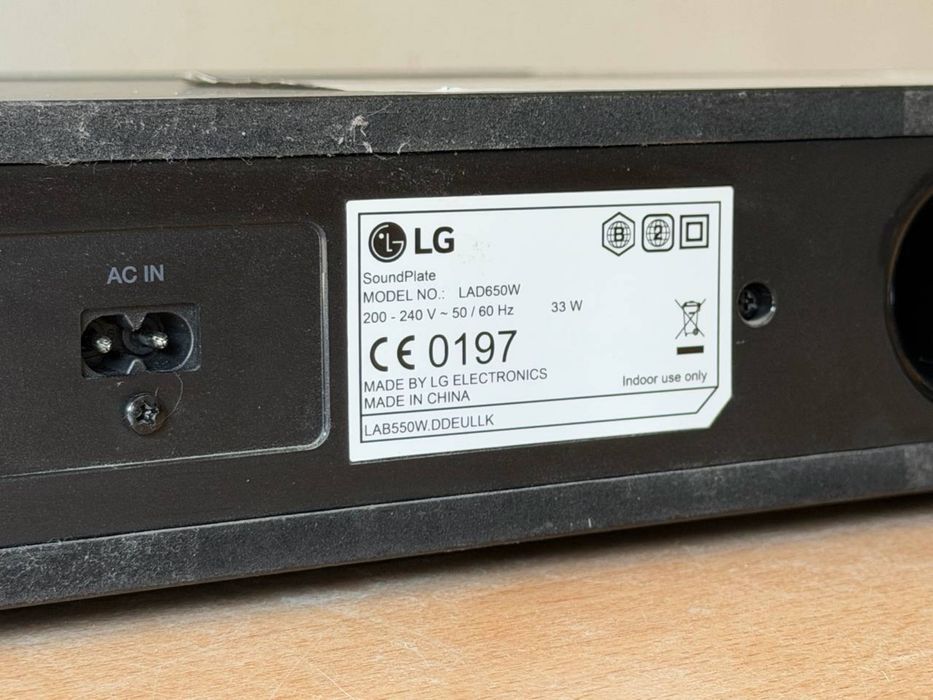 Саундбар LG SoundPlate LAB550W / LAD650W — акустична система з Blu-ray