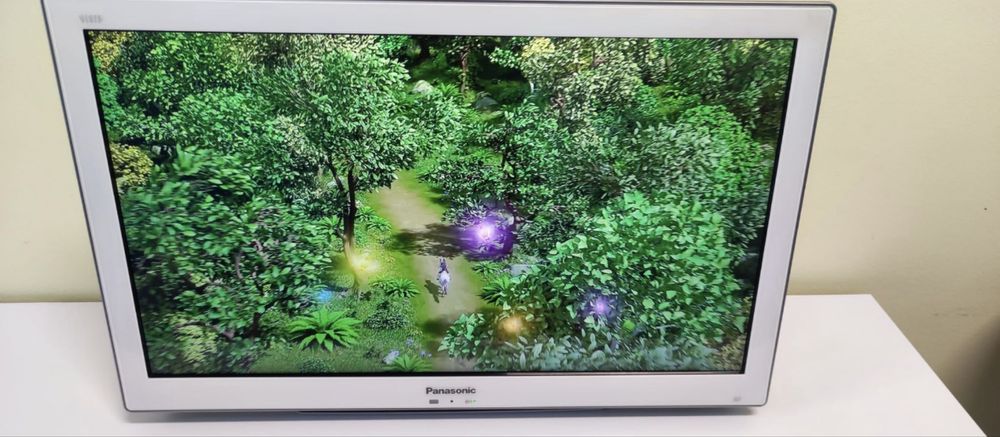 Panasonic TX-L24D35EW