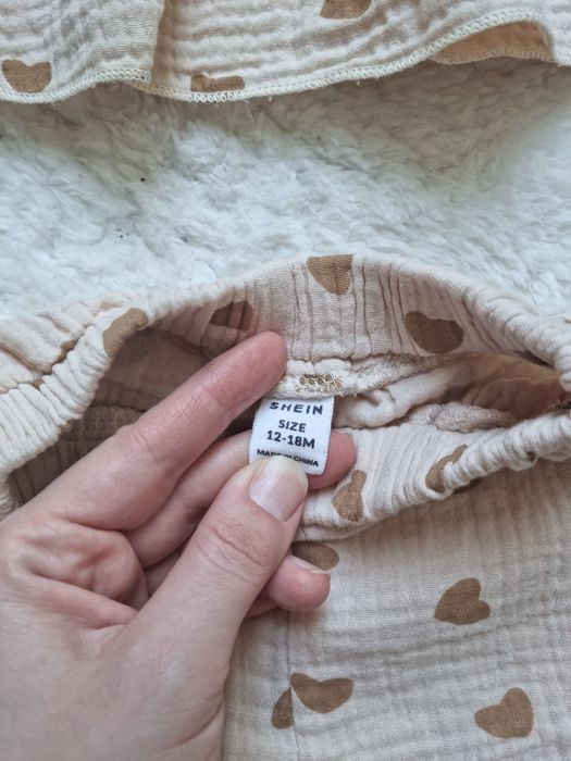 Мусліновий костюм на дівчинку