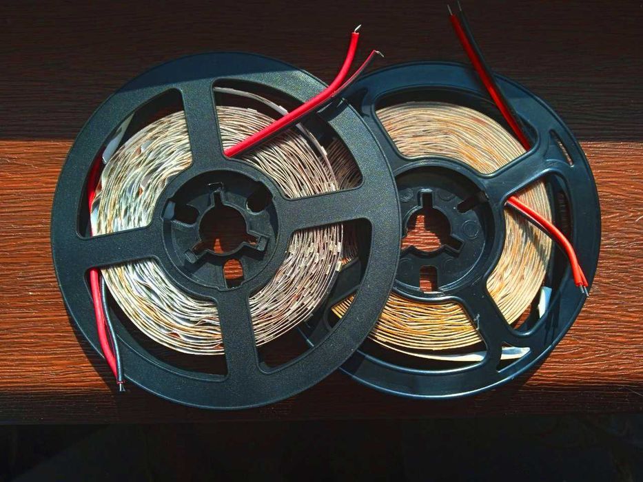 RGB та біла світлодіодні стрічки 5м (НОВЕ)