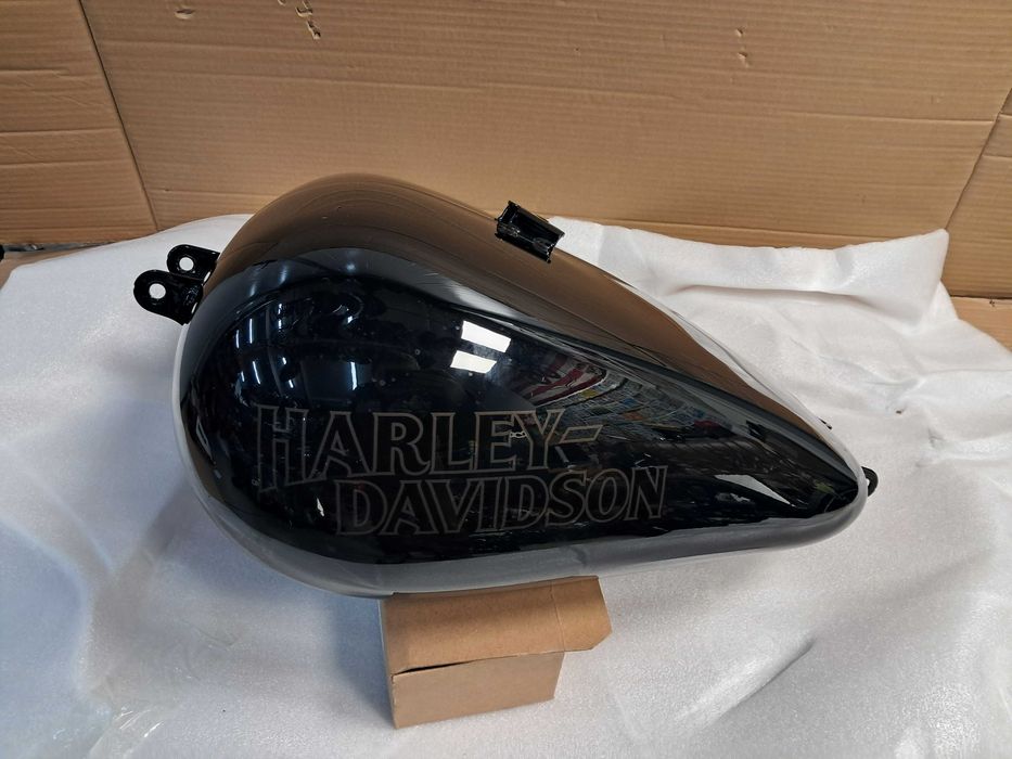 Harley softail Sport Glide zbiornik paliwa , bak