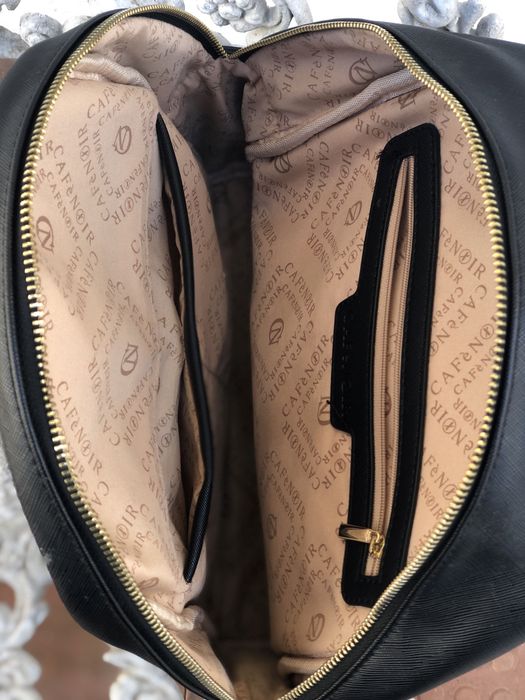 Mala estilo mochila na cor preta