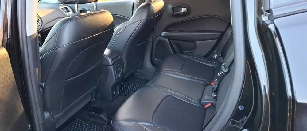 Продам автомобіль Jeep Compass 2018 року