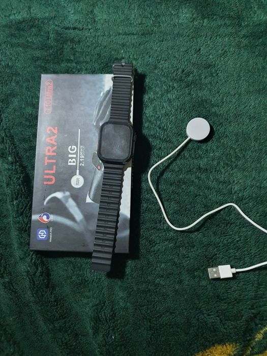 Гарний смарт годинник