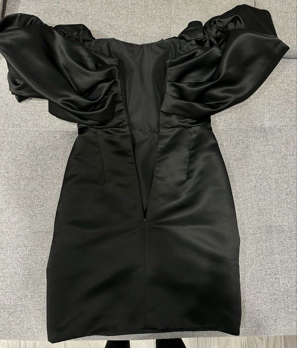 Сукня на випускний, чорного кольору