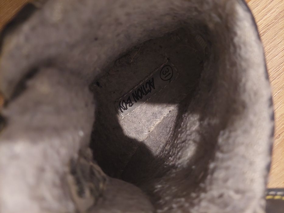 Buty chłopięce zimowe 31