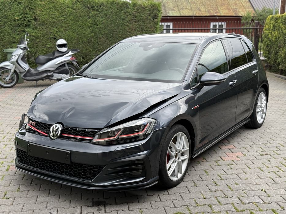Volkswagen Golf GTI VII 7.5 Performance Uszkodzony