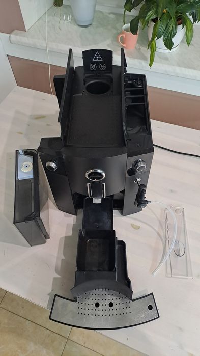 Кавомашина Jura Impressa C5