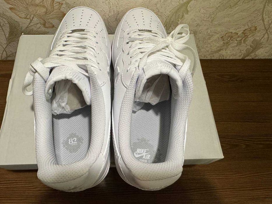 Nike Air Force 1 White