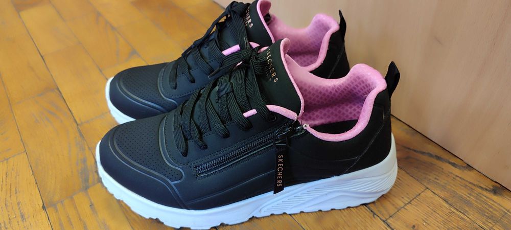 Кросівки Skechers 39.5 25см