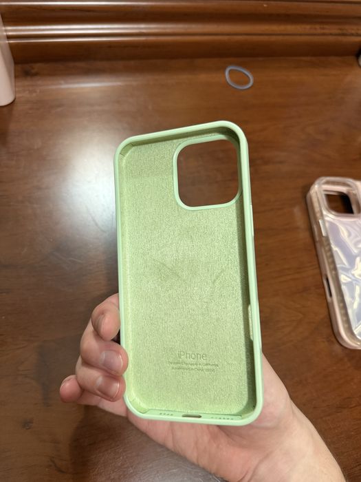 Продам чохли для Iphone 16 pro max