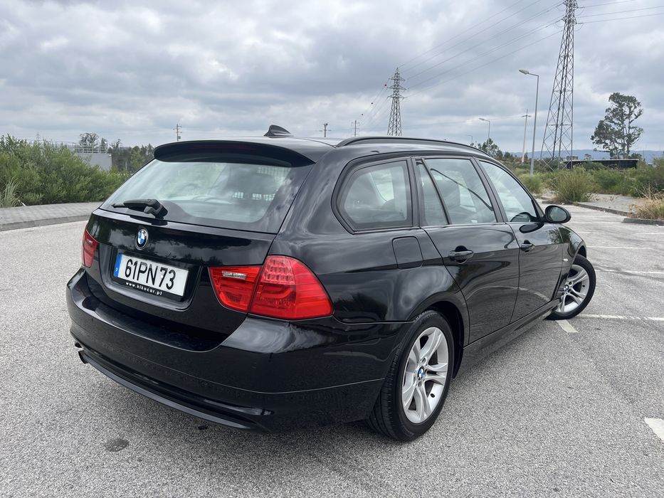 BMW 318d Serie 3 LCI
