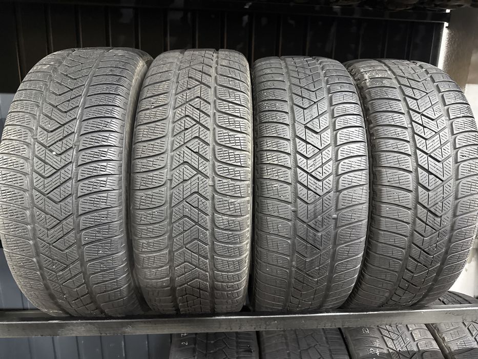 Шини резина 235/55/18 r18 Pirelli комплект зимні