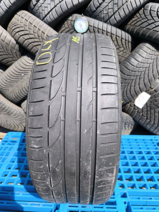 *Opona Bridgestone Potenza 235/40/19 pojedynka