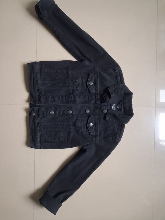 Czarna krótka kurtka jeans dziewczynka 32
