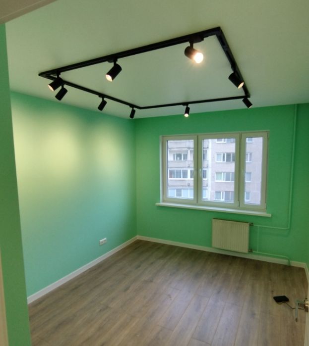 Поклейка обоев. Покраска стен и потолков. Ламинат