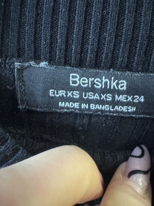 Sweterek bluzka czarna Bershka