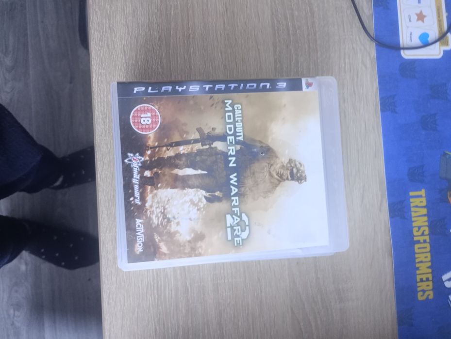 Продам ps 3 + 7 дисків в подаз