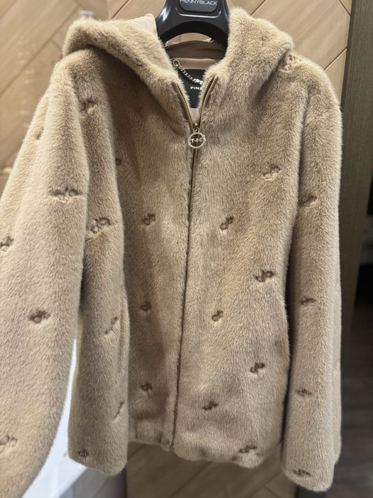 Шуба PINKO з екохутра
