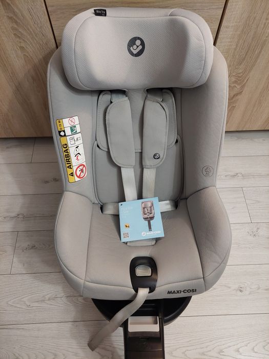 Fotelik obrotowy Maxi Cosi  Mica