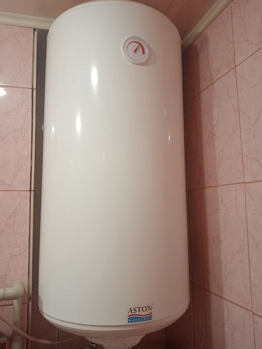 Продам бойлер на 100 л