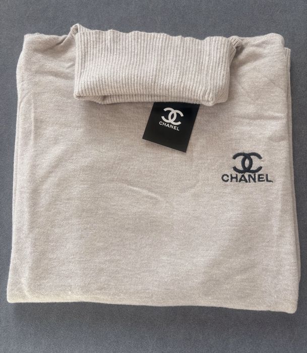 Sweter damski beżowy