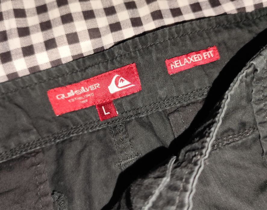 Шорти Quiksilver Cargo Custom DIY – Ручний розпис (Розмір L)