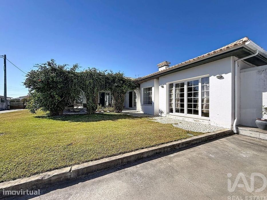 Casa / Villa T4 em Marinha Grande