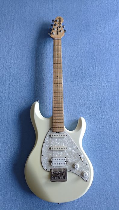 【セール】MUSIC MAN silhouette Silhouette | Guitars | Ernie Ball Music Man