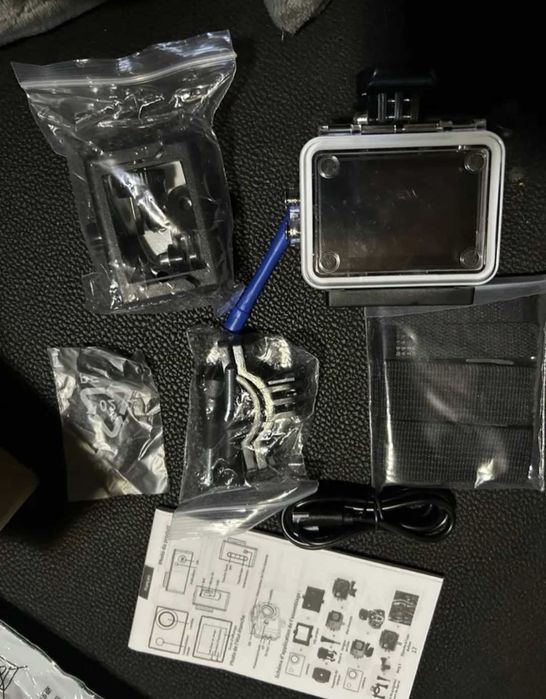 Екшн камера з кріпленням на шолом