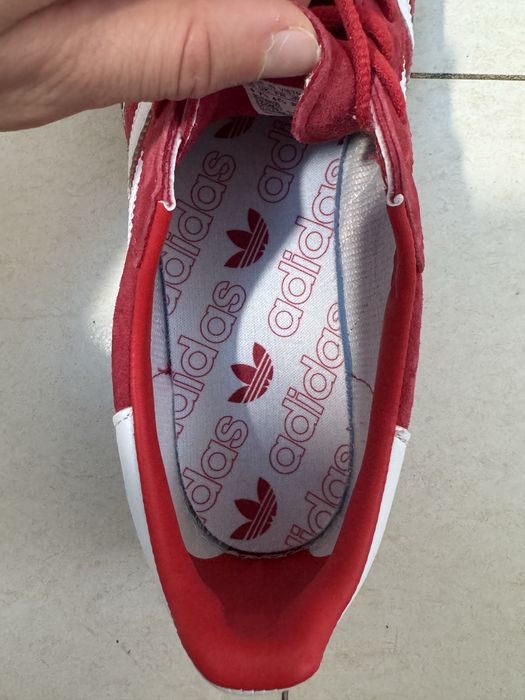 Кросівки червоні Adidas. 26 см устілка.