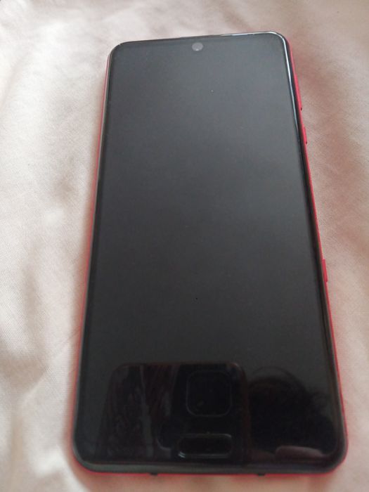 Sharp Aquos R3 смартфон