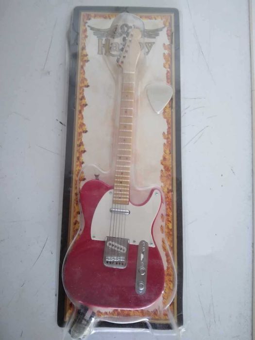 Miniatura Replica Guitarra Fender telecaster Escala de 1:4