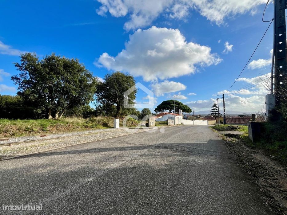 Lote para construção, A-dos-Negros, Óbidos